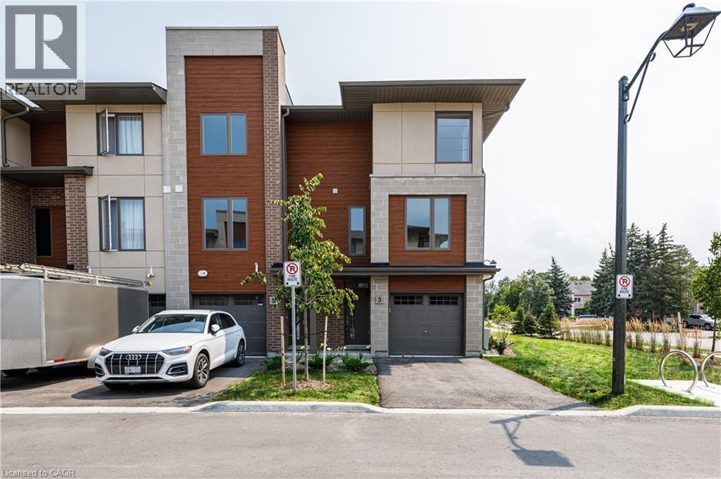 5 WINTERS Crescent Collingwood