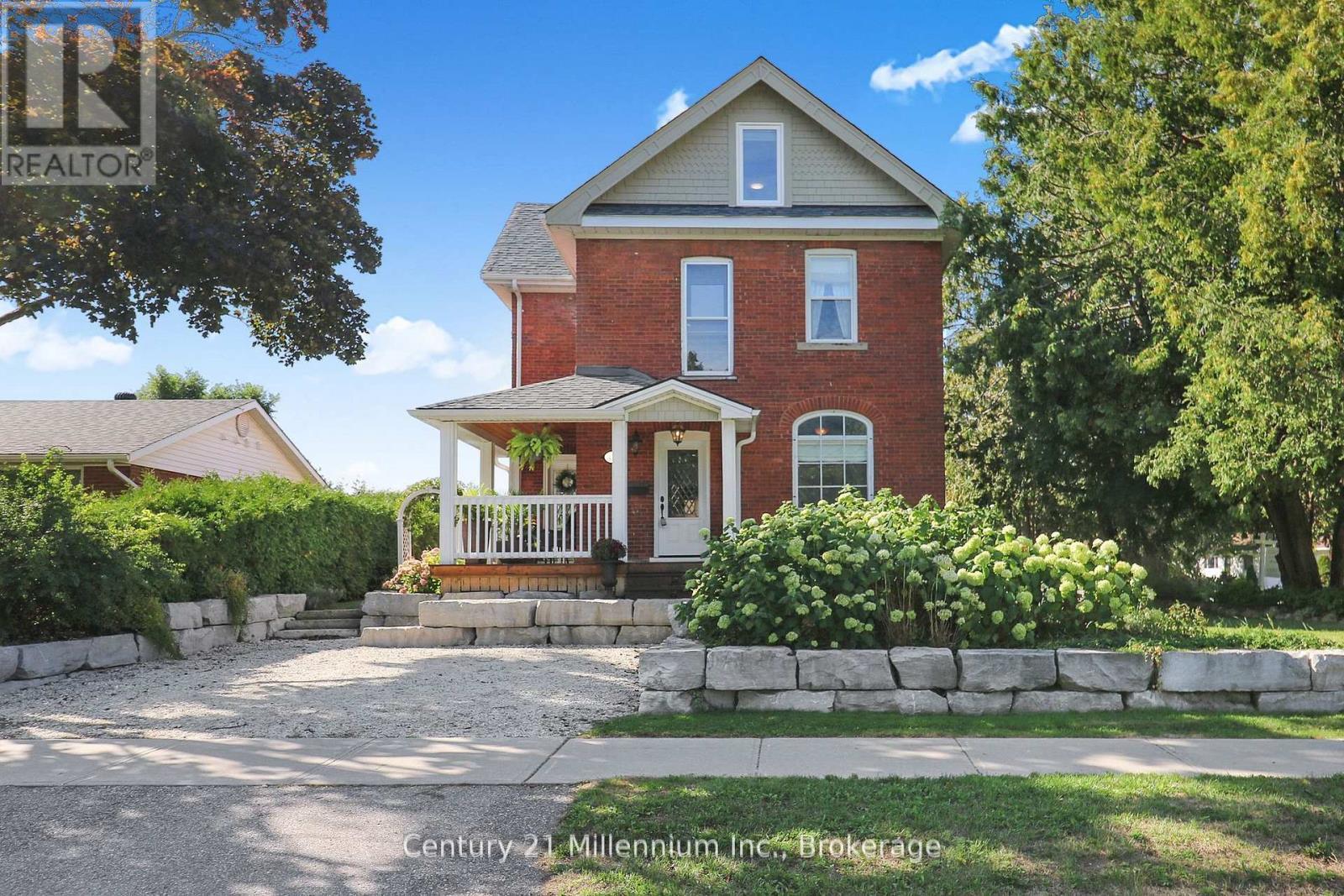 439 BIRCH STREET Collingwood