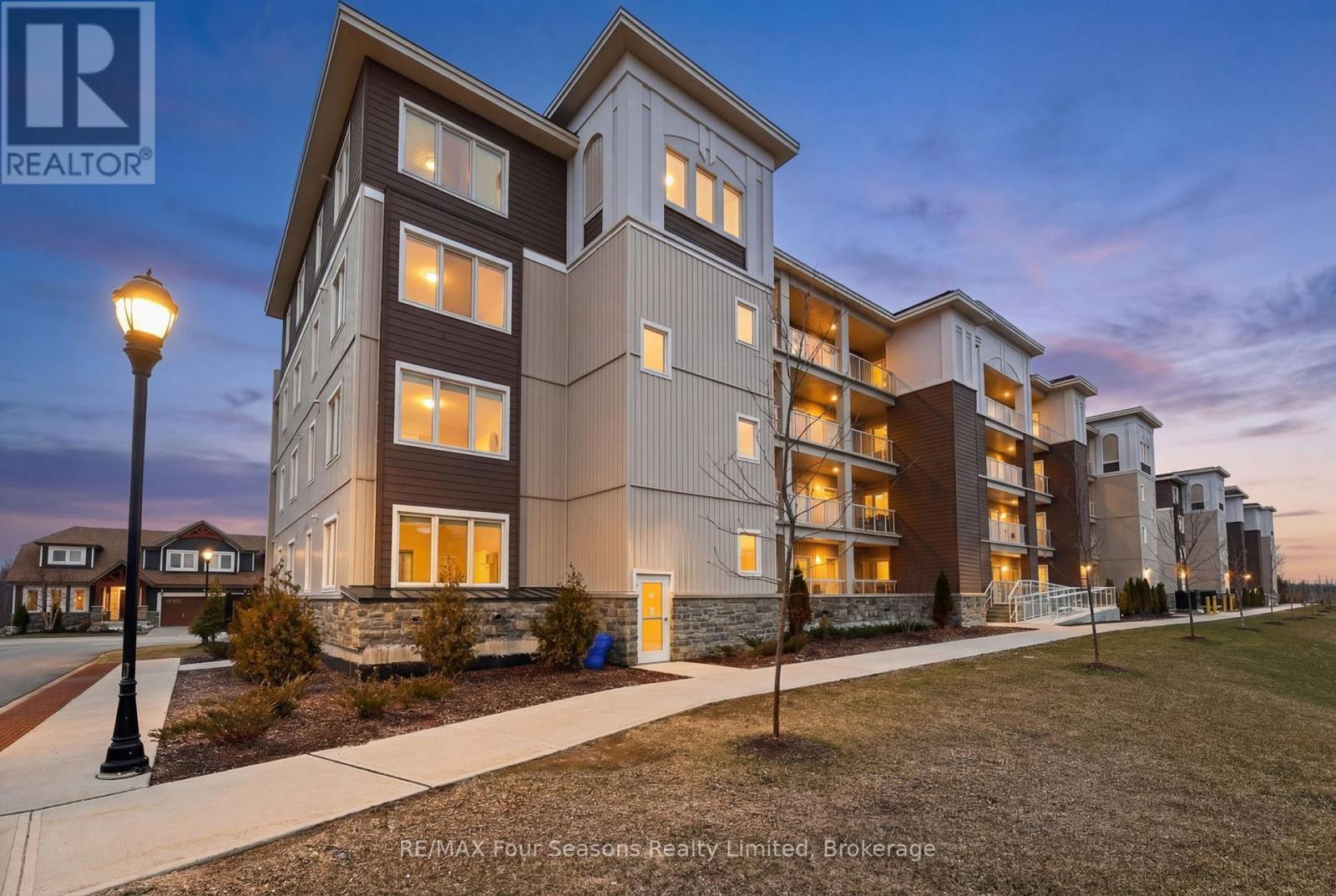 108 - 17 SPOONER CRESCENT Collingwood