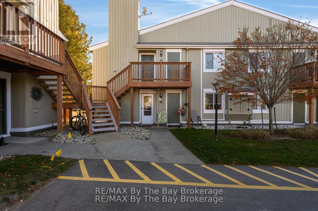 39 - 19 DAWSON DRIVE Collingwood