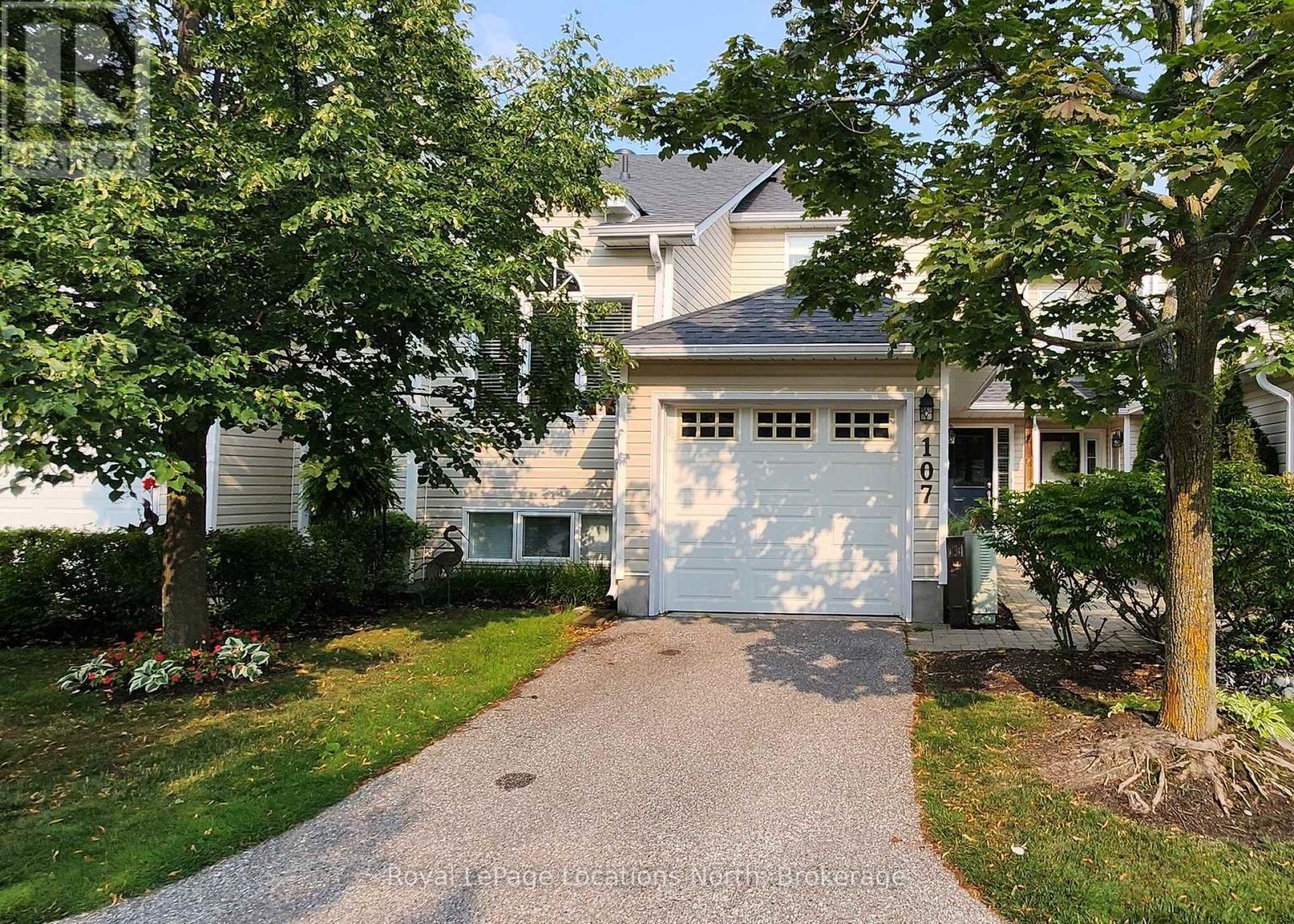 4 - 107 ELLEN LANE Collingwood