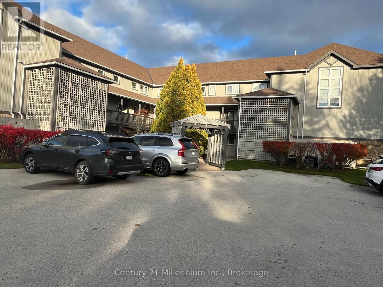 706 JOHNSTON PARK AVENUE Collingwood