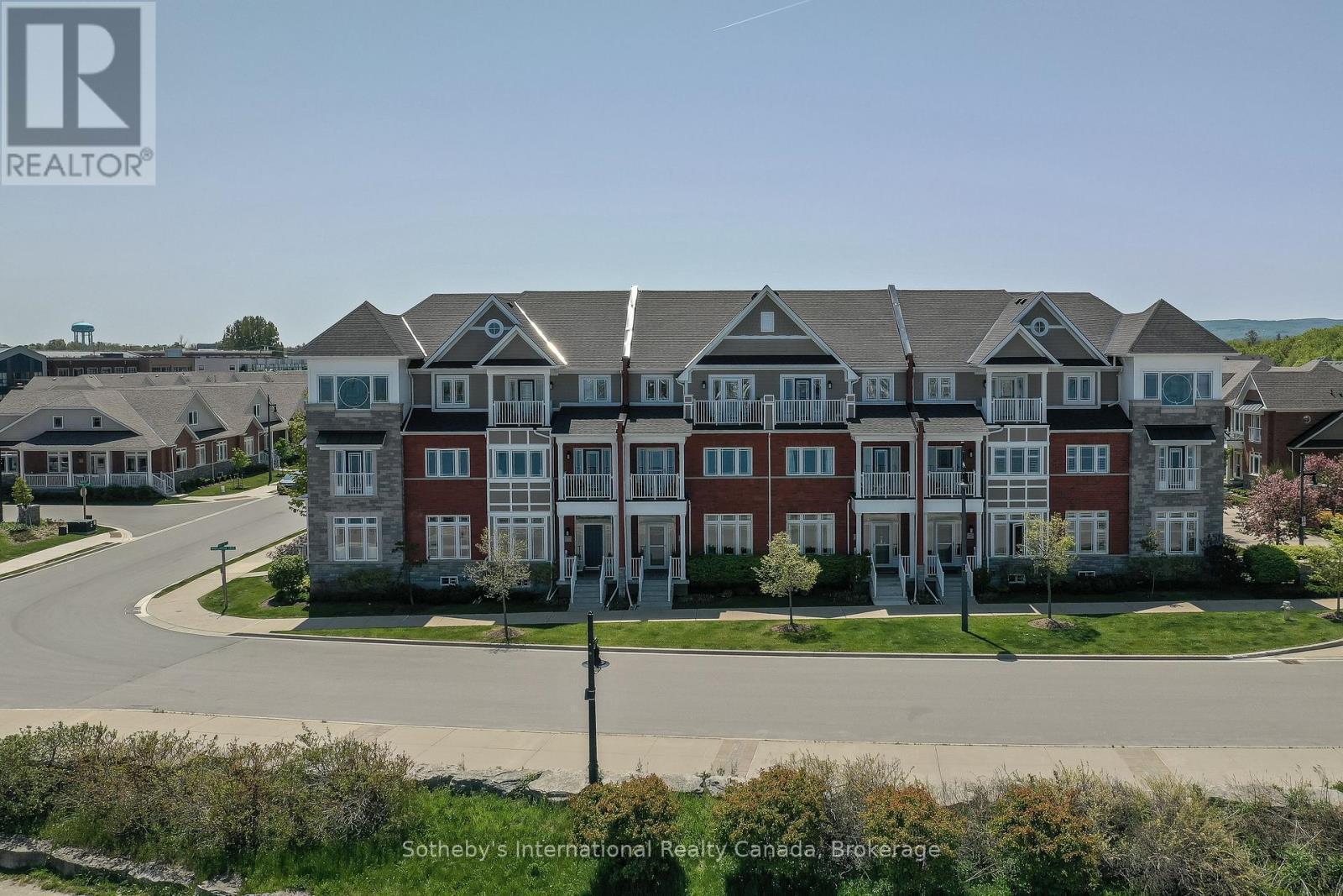 12 WHEELHOUSE CRESCENT Collingwood