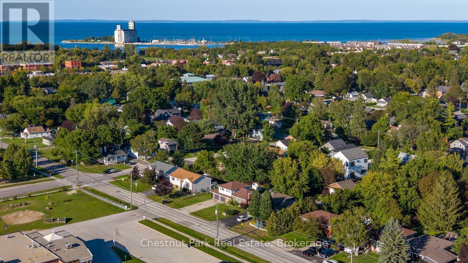 301 SPRUCE STREET Collingwood