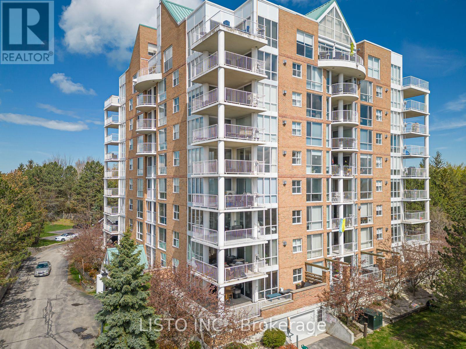 905 - 24 RAMBLINGS WAY Collingwood