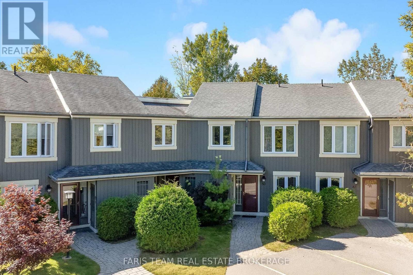 59 - 145 FAIRWAY CRESCENT