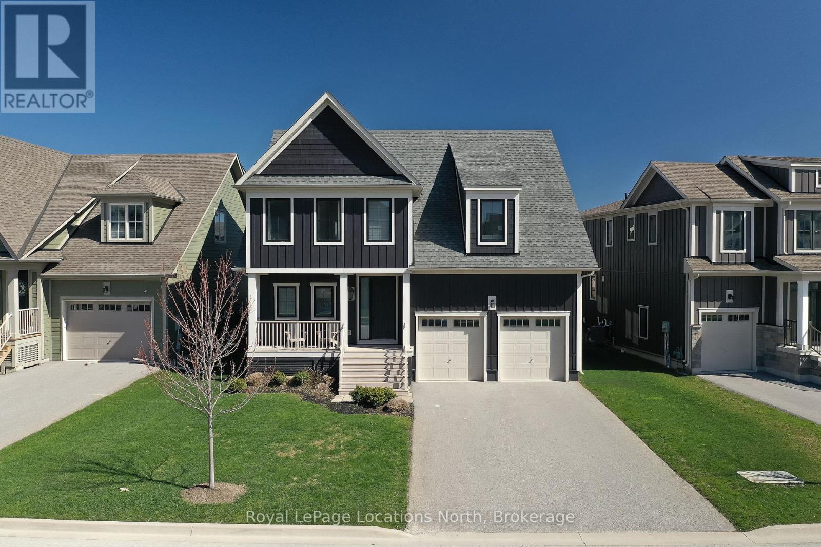 205 YELLOW BIRCH CRESCENT Blue Mountains