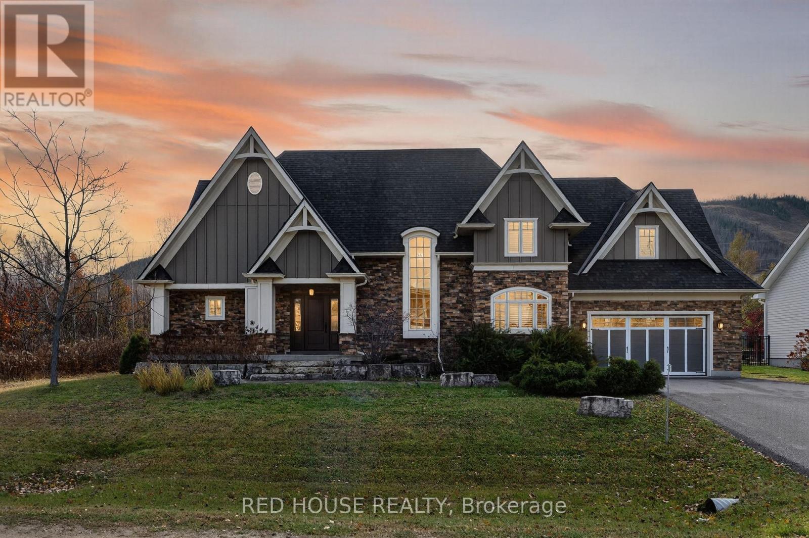 162 DELPHI LANE N Blue Mountains