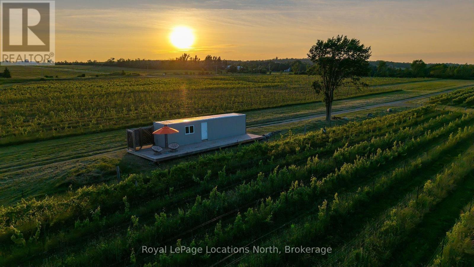 357065 THE BLUE MOUNTAINS MEAFORD TOWNLINE ROAD Blue Mountains