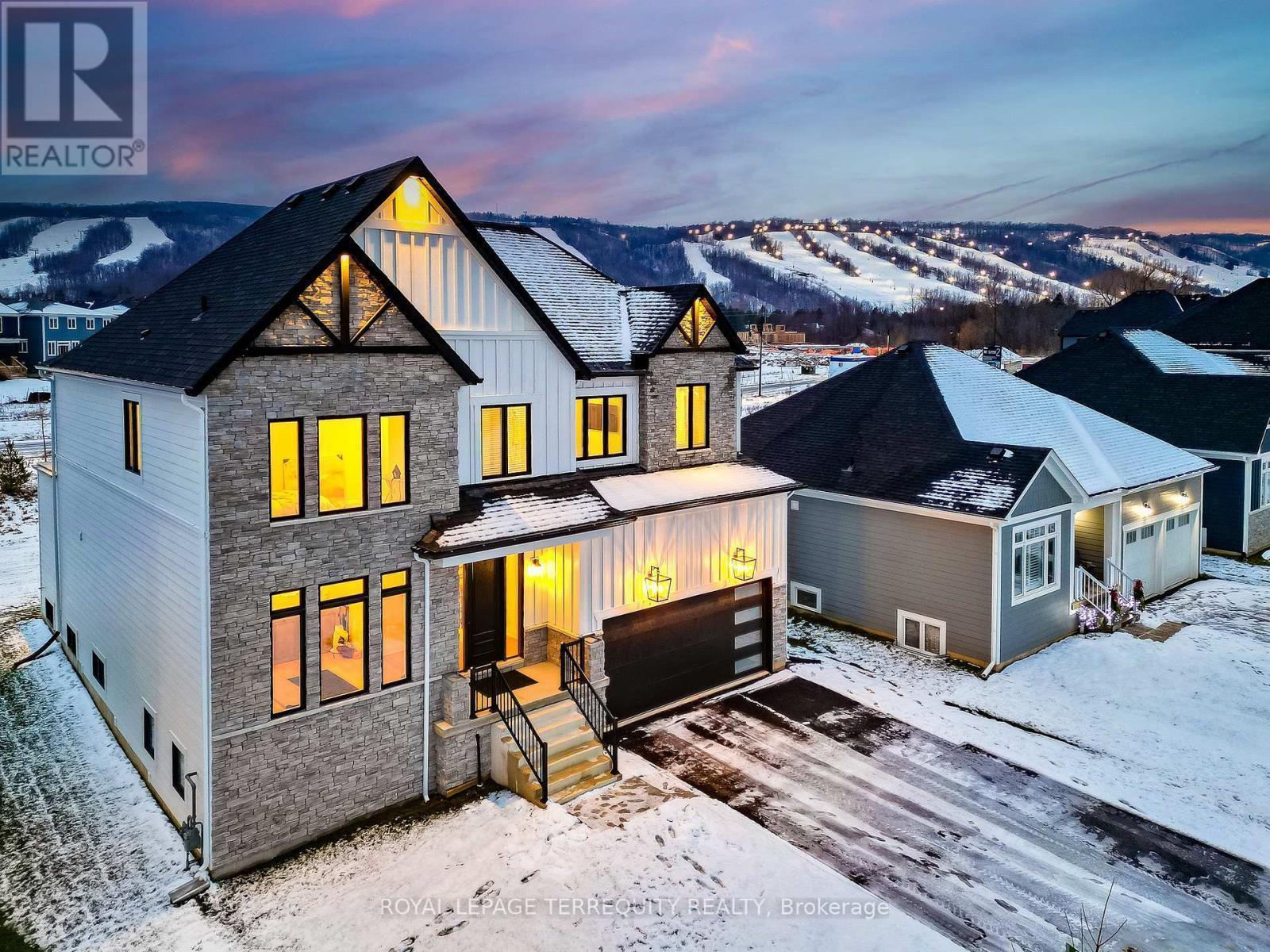 109 STILLWATER CRESCENT Blue Mountains
