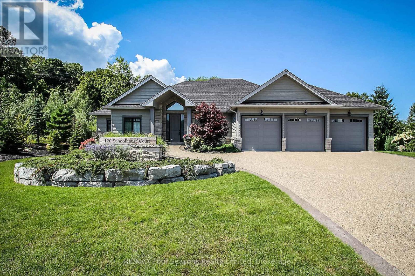 120 SCHOOLHOUSE COURT Blue Mountains