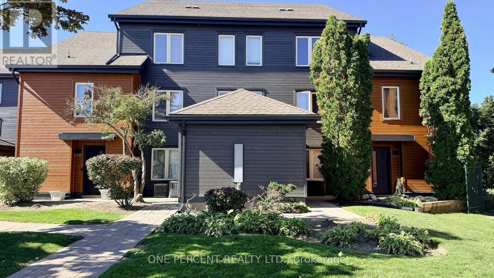 210 - 110 FAIRWAY COURT Blue Mountains