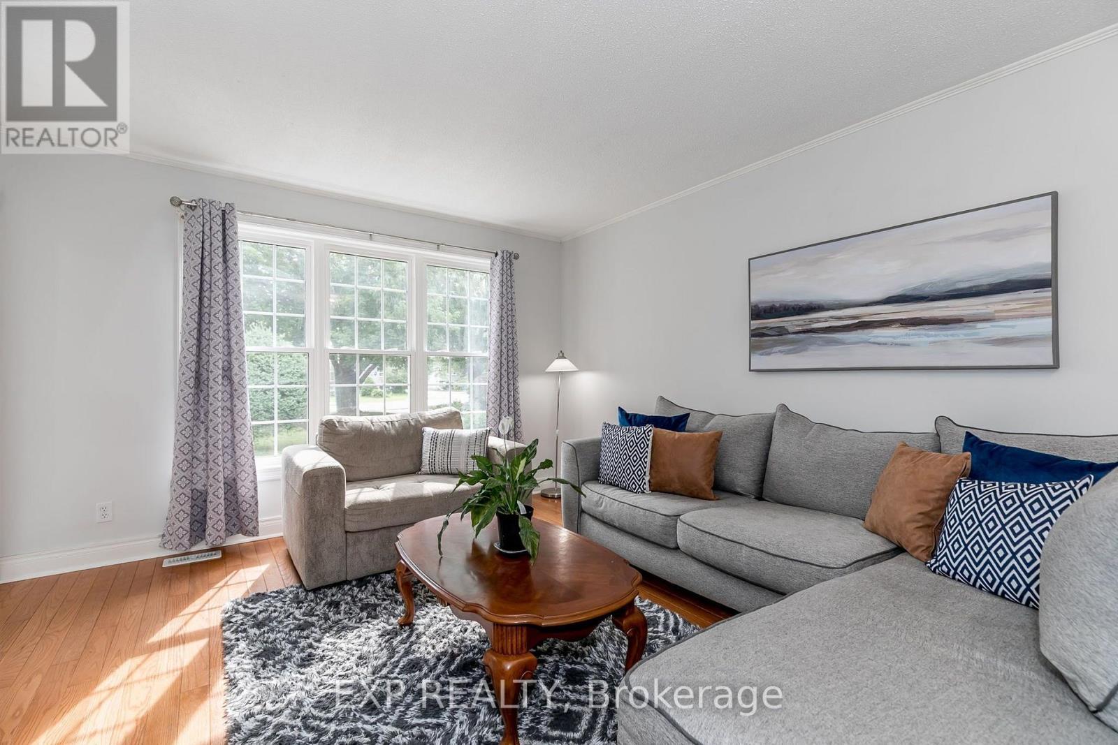 62 COURTICE CRESCENT