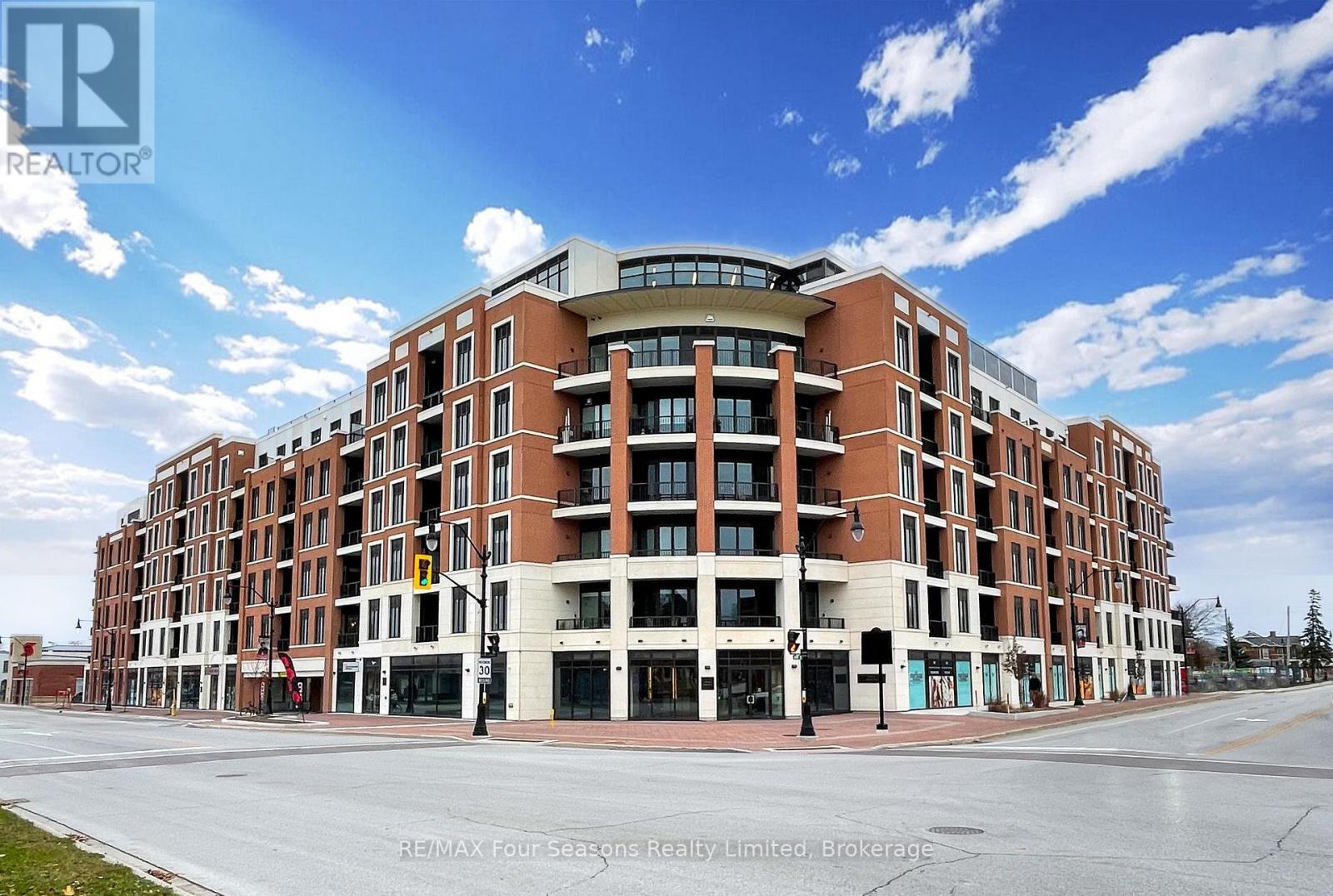 514 - 1 HUME STREET W
