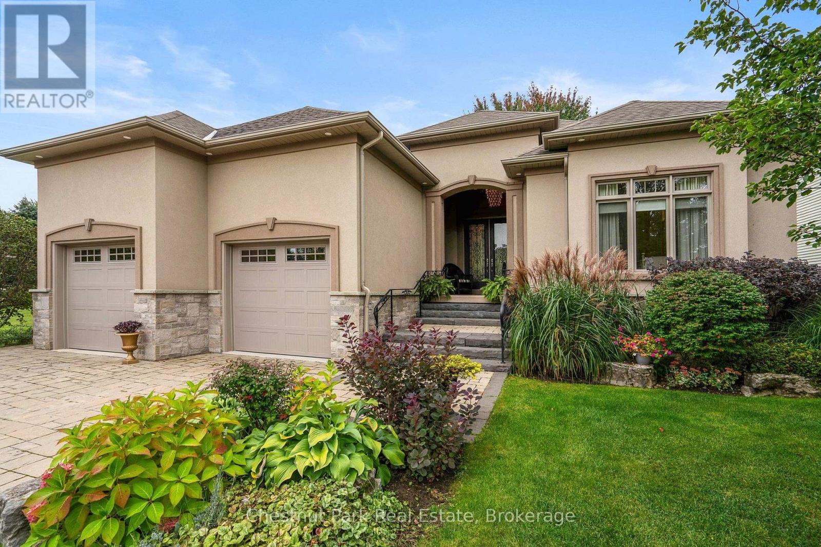 114 GRAND CYPRESS LANE Blue Mountains